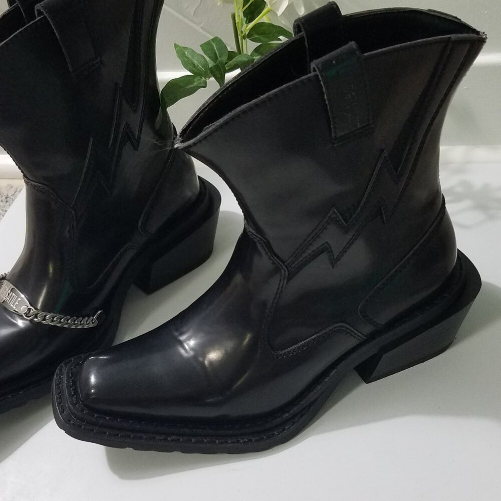 Untitlab AW Collection Untitled #13 Versatile Boot - Picture 5 of 9